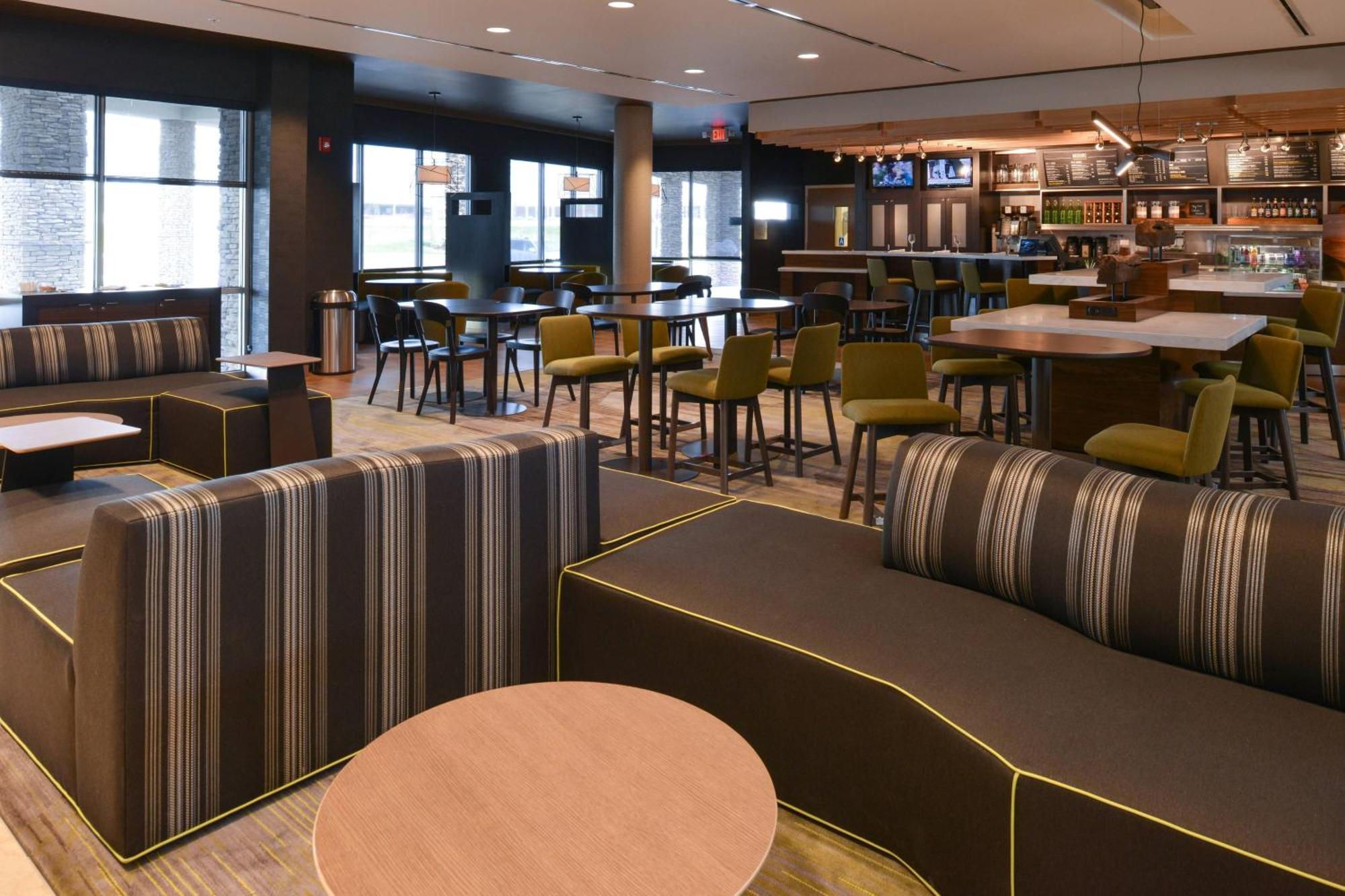Courtyard By Marriott St. Louis St. Peters Hotel Saint Peters Ngoại thất bức ảnh