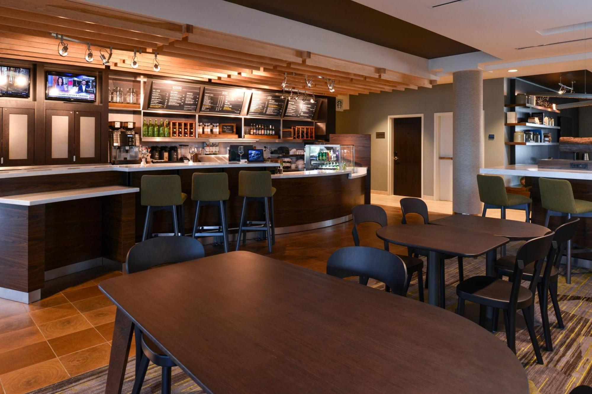 Courtyard By Marriott St. Louis St. Peters Hotel Saint Peters Ngoại thất bức ảnh