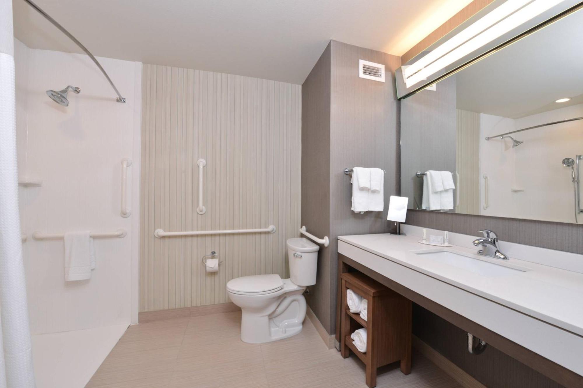 Courtyard By Marriott St. Louis St. Peters Hotel Saint Peters Ngoại thất bức ảnh