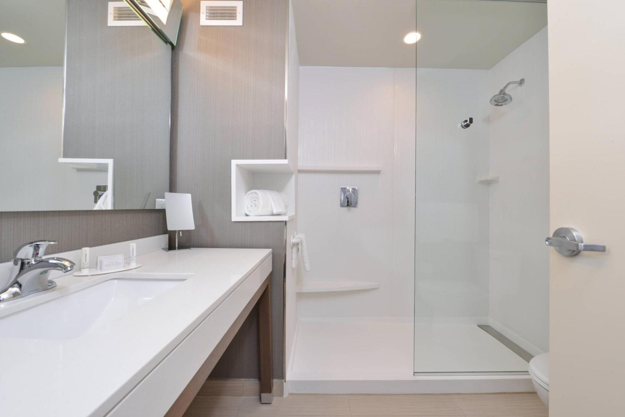 Courtyard By Marriott St. Louis St. Peters Hotel Saint Peters Ngoại thất bức ảnh